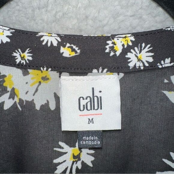 cAbi 5816 Kimono‎ Women's Medium Black Daisy Floral Short Sleeve Sheer Boho Wrap - Picture 2 of 12